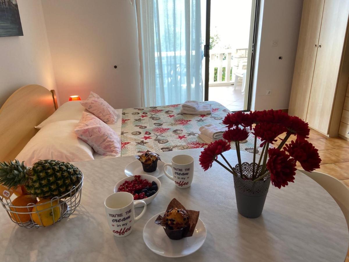 Apartments Tri Zala Zrnovo Zewnętrze zdjęcie